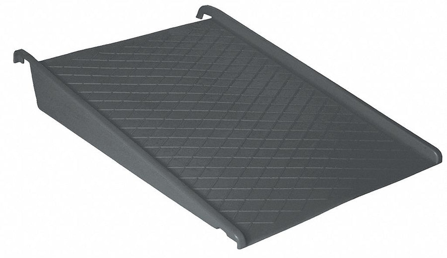 Spill Containment Ramp w/o Drain PE Blk