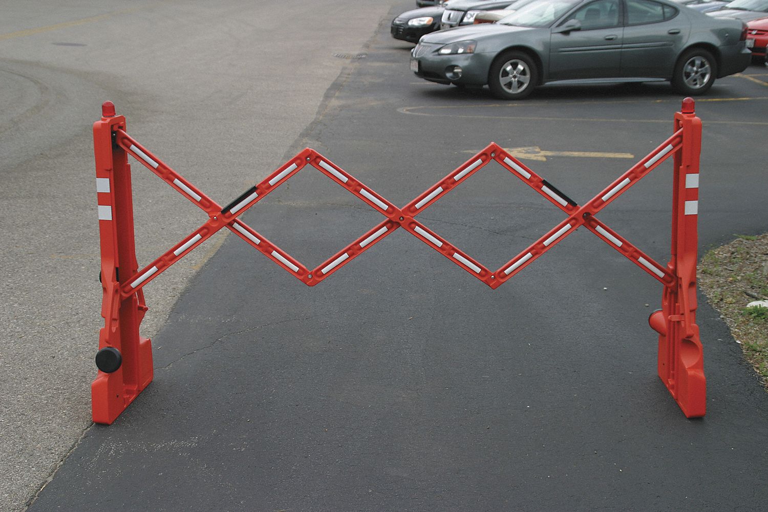 Barricade Red 43 H