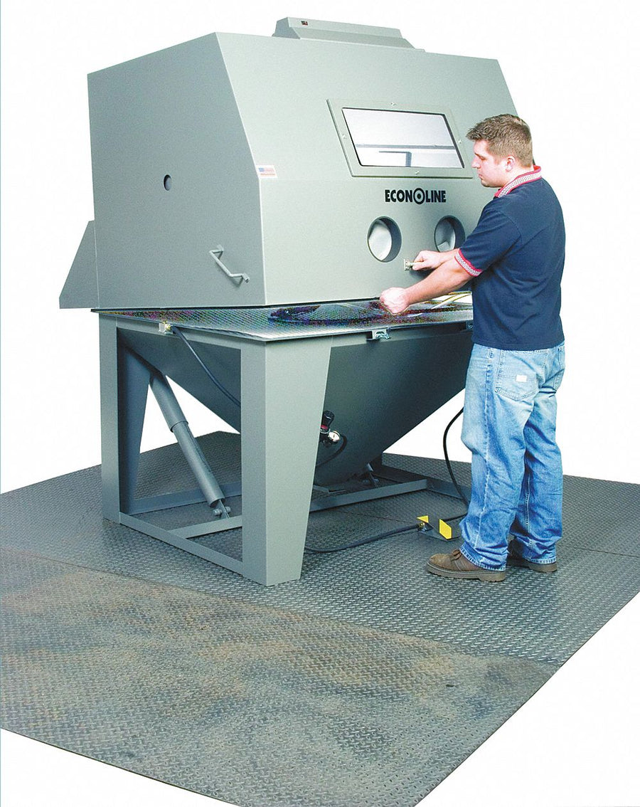 Abrasive Blast Cabinet 60x48 Siphon-Feed