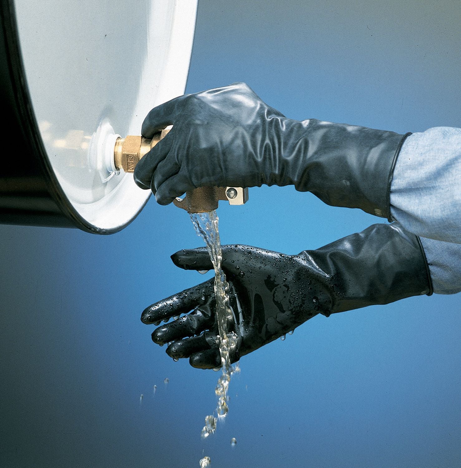 Chemical Resistant Glove 13 mil Sz 8 PR